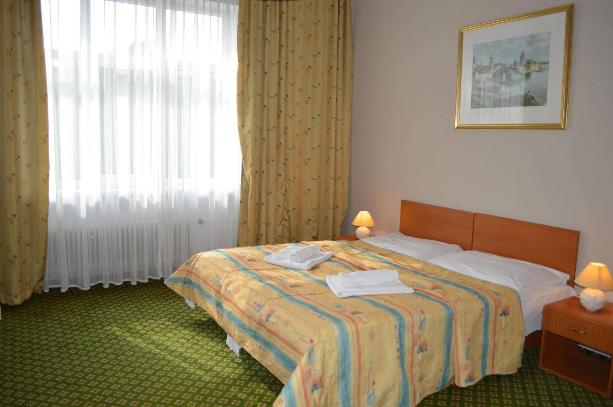 Hotel Mira Inn براغ المظهر الخارجي الصورة