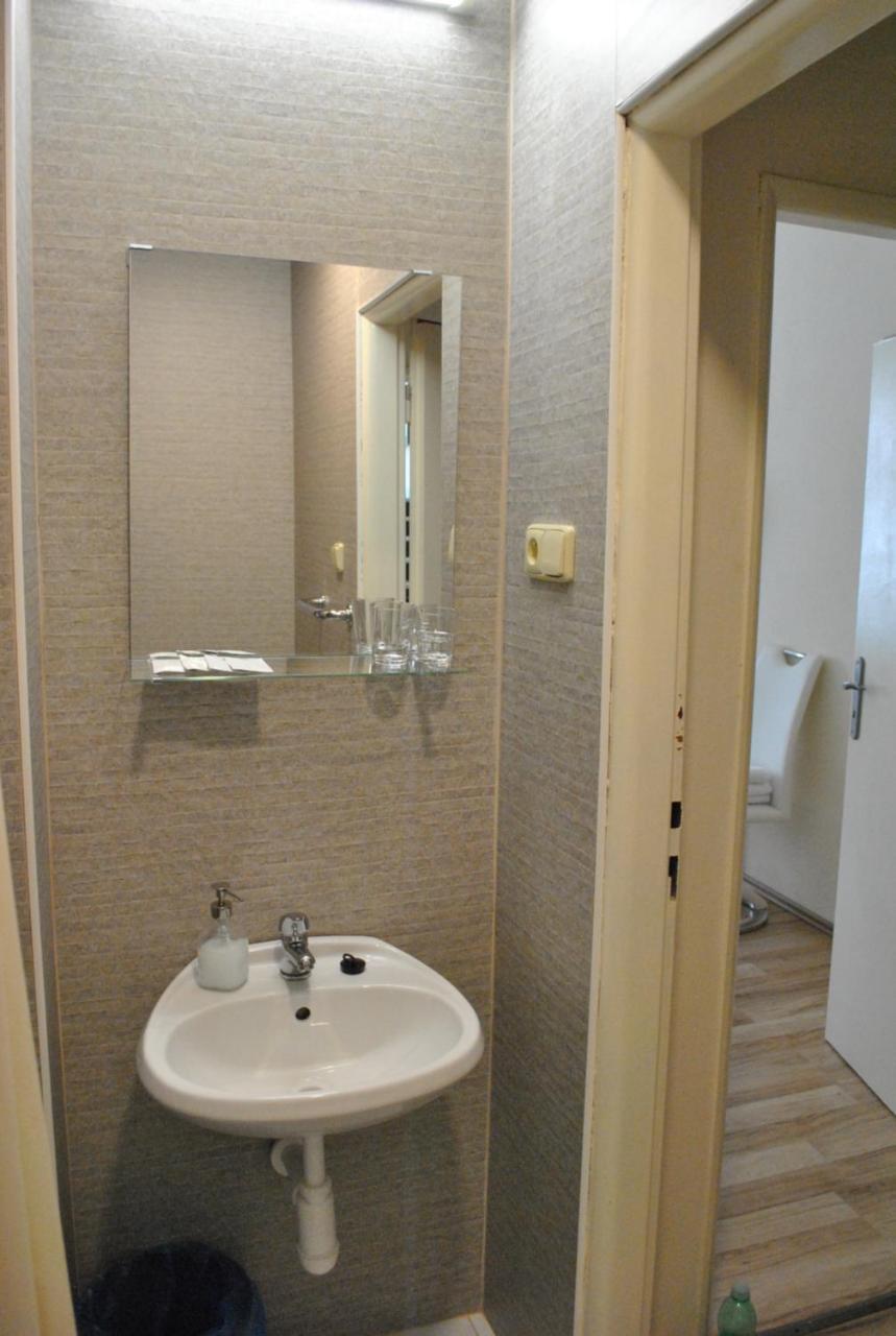 Hotel Mira Inn براغ المظهر الخارجي الصورة