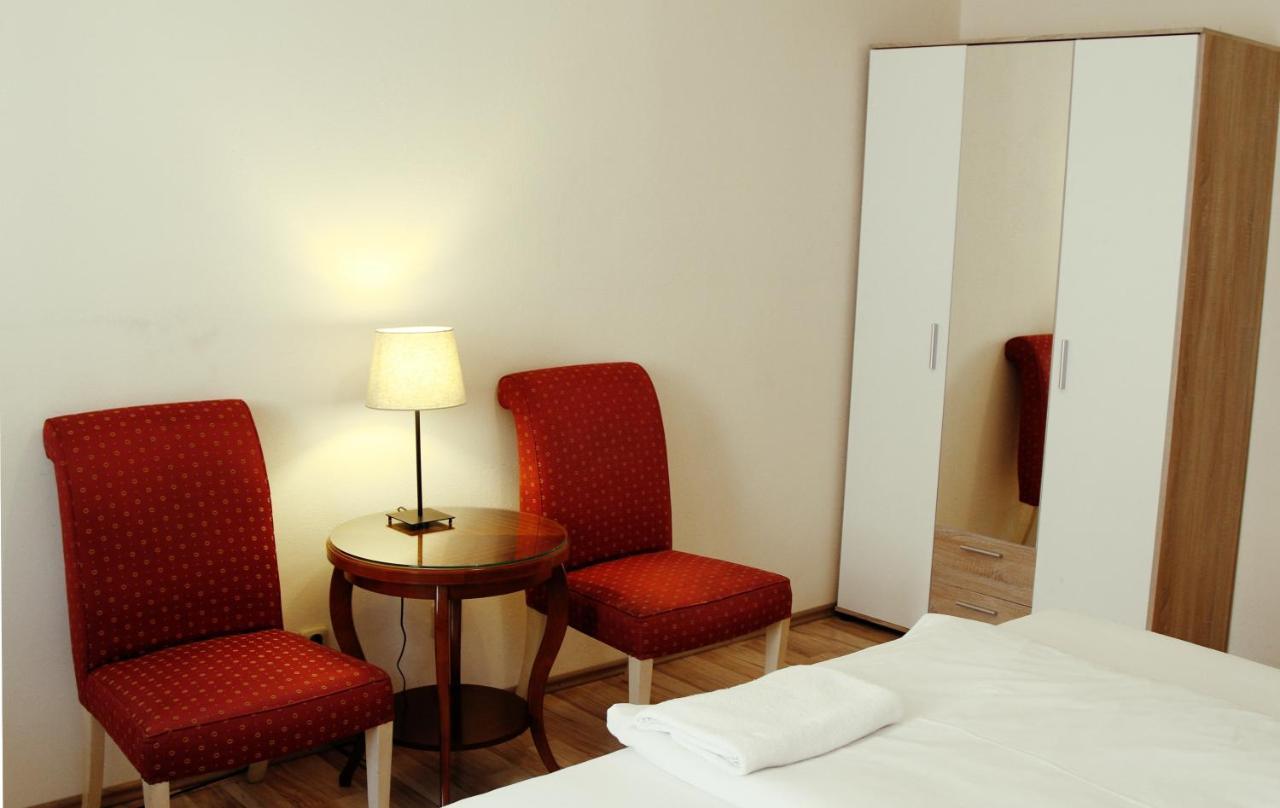 Hotel Mira Inn براغ المظهر الخارجي الصورة