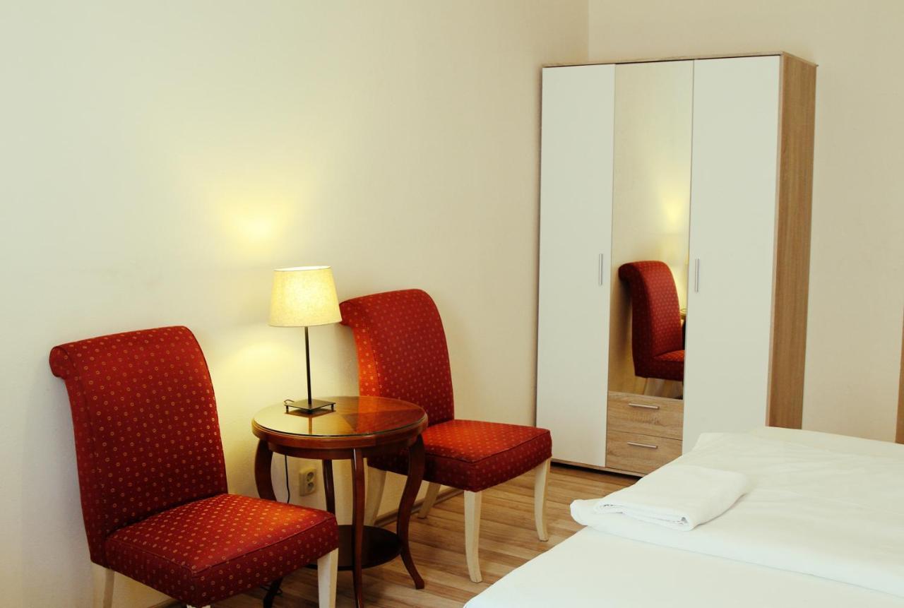Hotel Mira Inn براغ المظهر الخارجي الصورة